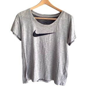 Nike Women Gray Short Sleeves tee-shirt Sz Large